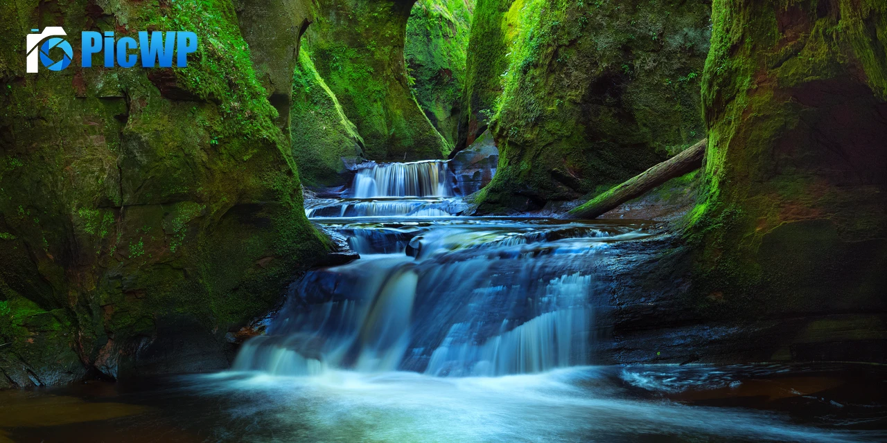 Finnich Glen River 5K PC Wallpaper