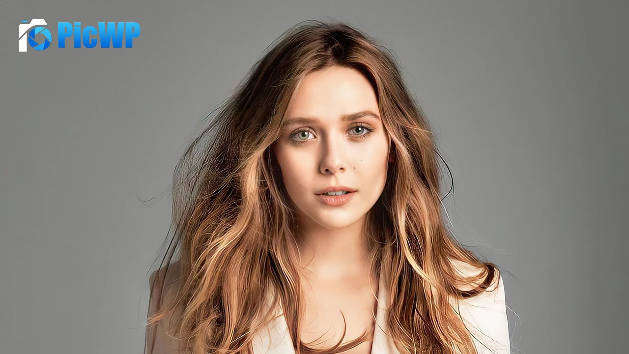 Elizabeth Olsen Portrait 4K PC Wallpaper