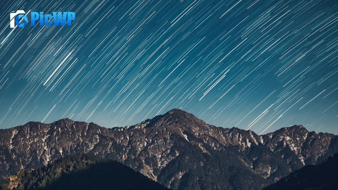 Star Trails Mountain range 4K PC Wallpaper