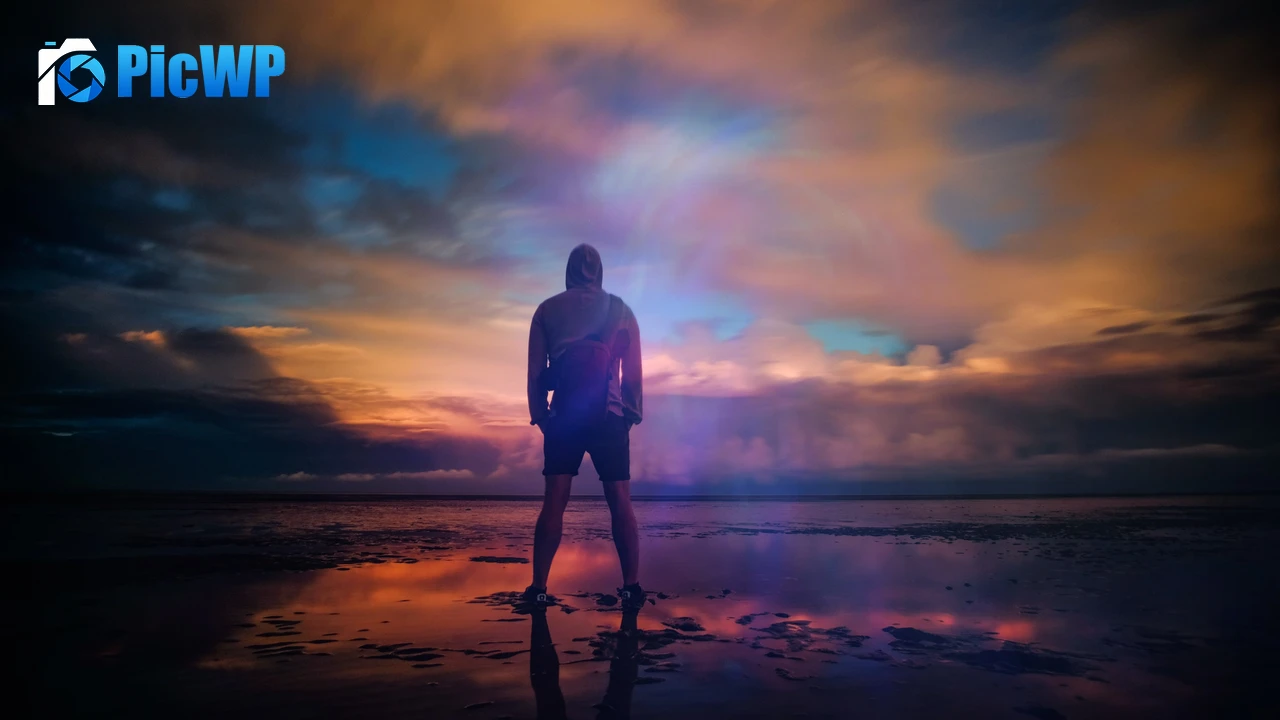 Standing Man Beach 4K PC Wallpaper