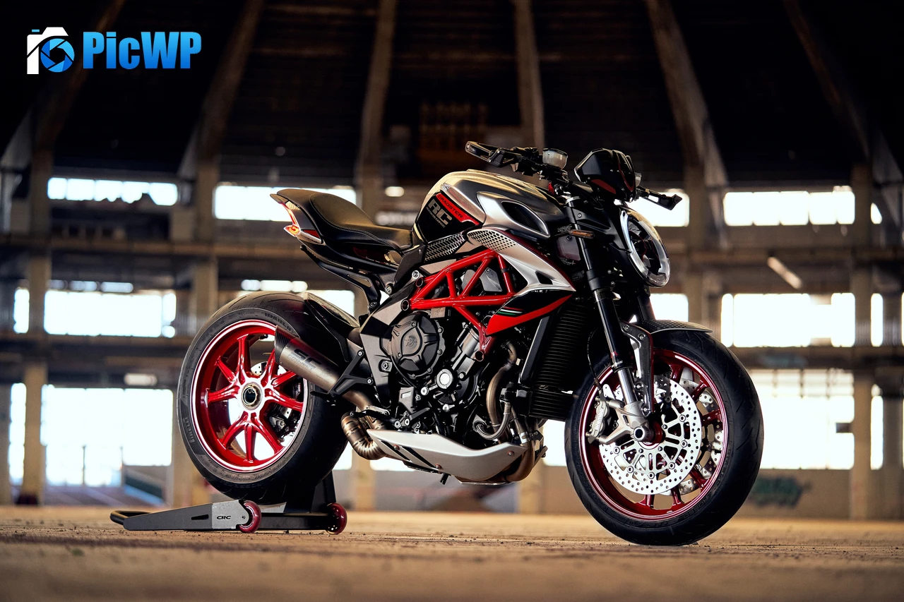 MV Agusta Dragster RR SCS Italian Motorcycle 4K PC Wallpaper