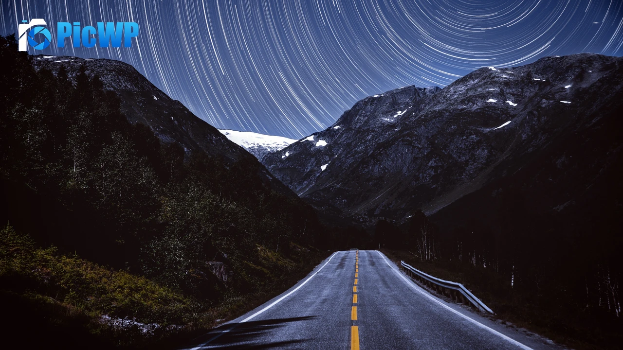 Mountains Star Trails 4K PC Wallpaper