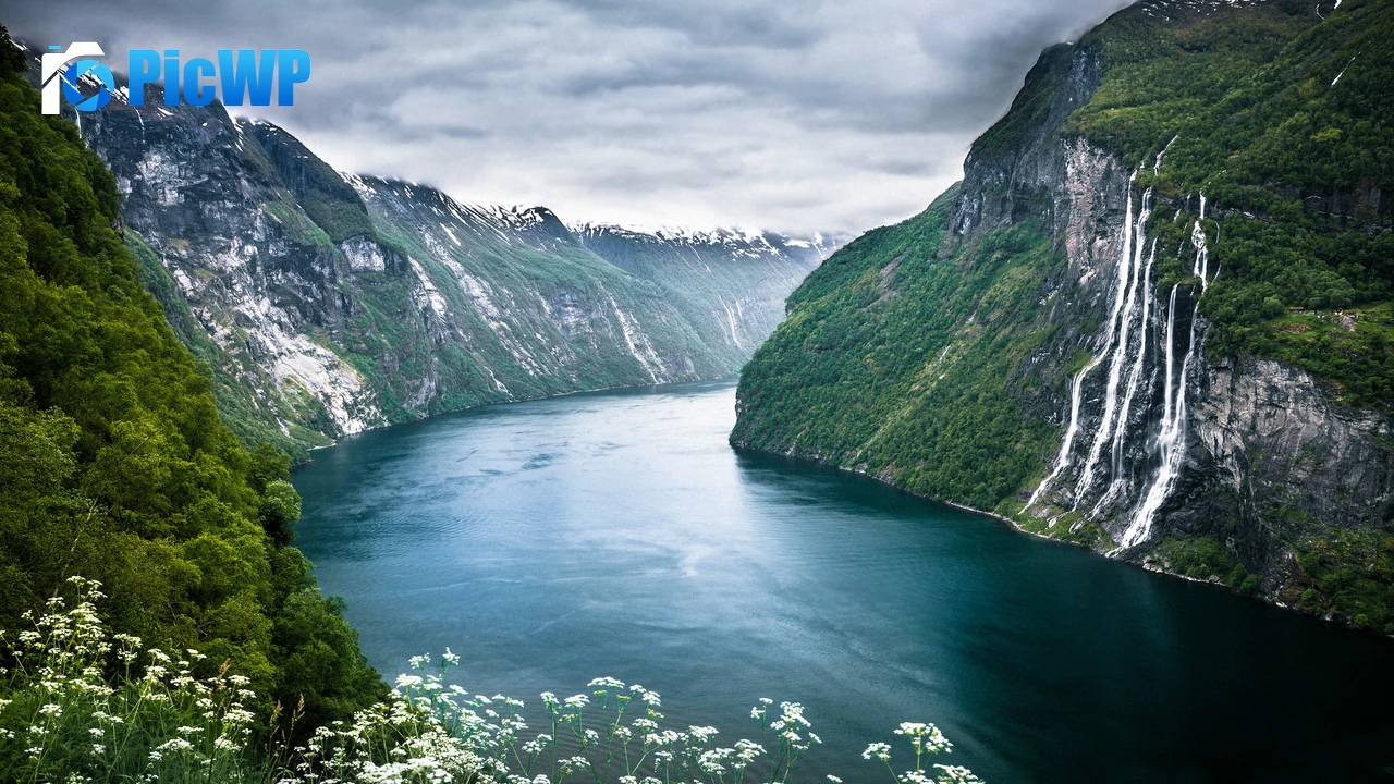 Seven Sisters waterfalls Norway 4K PC Wallpaper