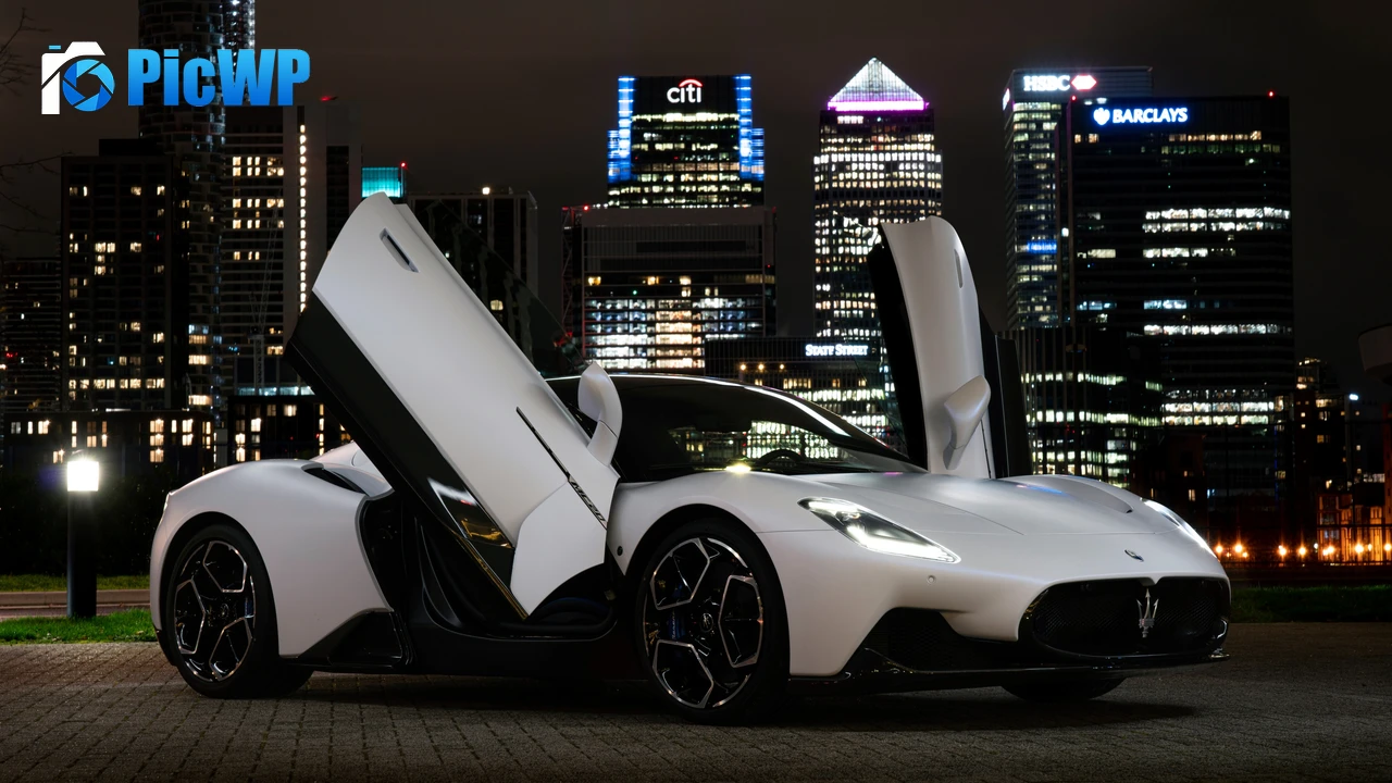 Maserati MC20 Coupé 4K PC Wallpaper