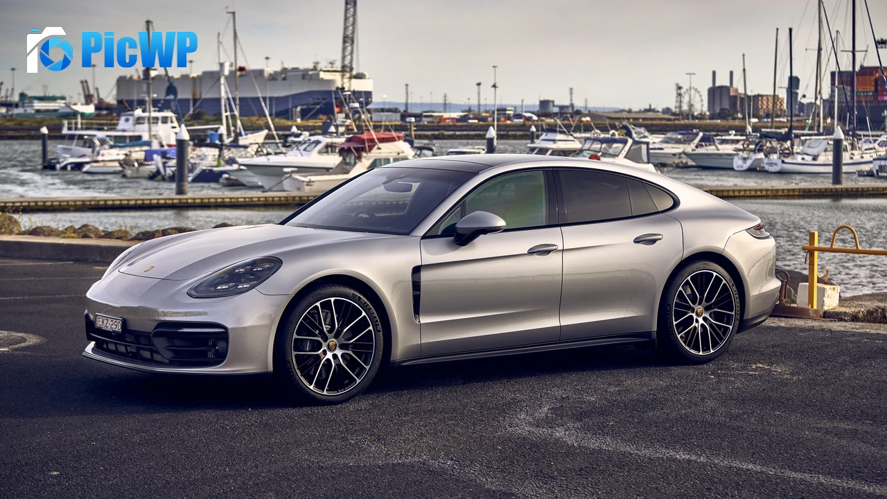 Porsche Panamera 2021 4K PC Wallpaper