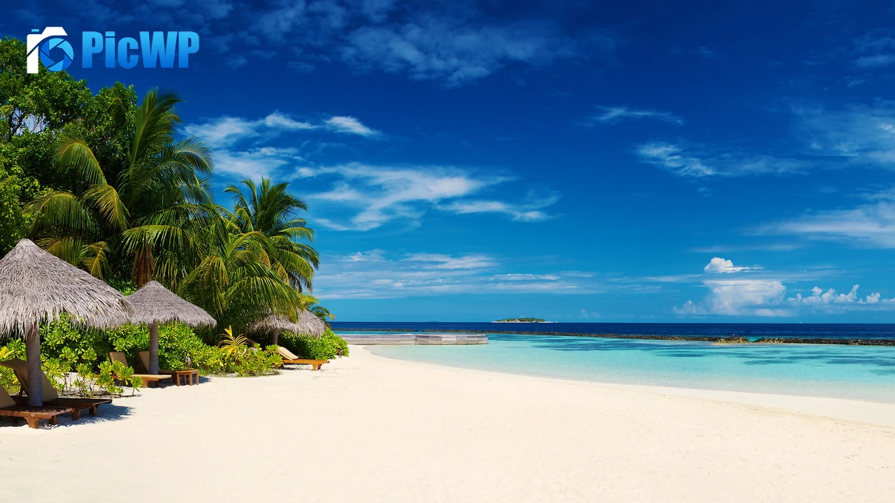 Baros Maldives Island 4K PC Wallpaper