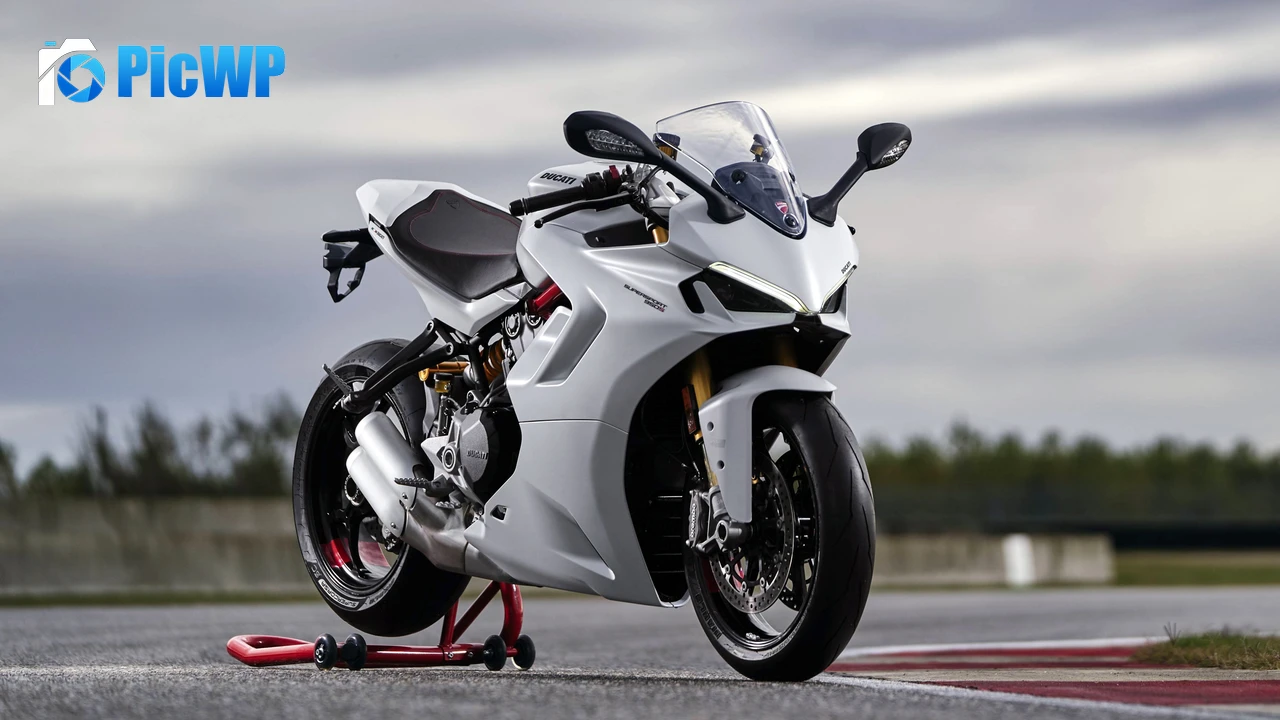 Ducati SuperSport 950 S Sports bikes 4K PC Wallpaper