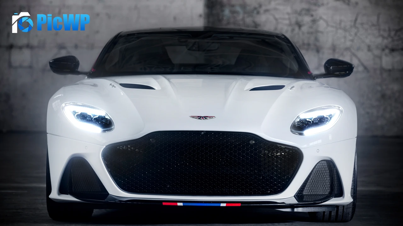 Aston Martin DBS Superleggera Supercar 4K PC Wallpaper