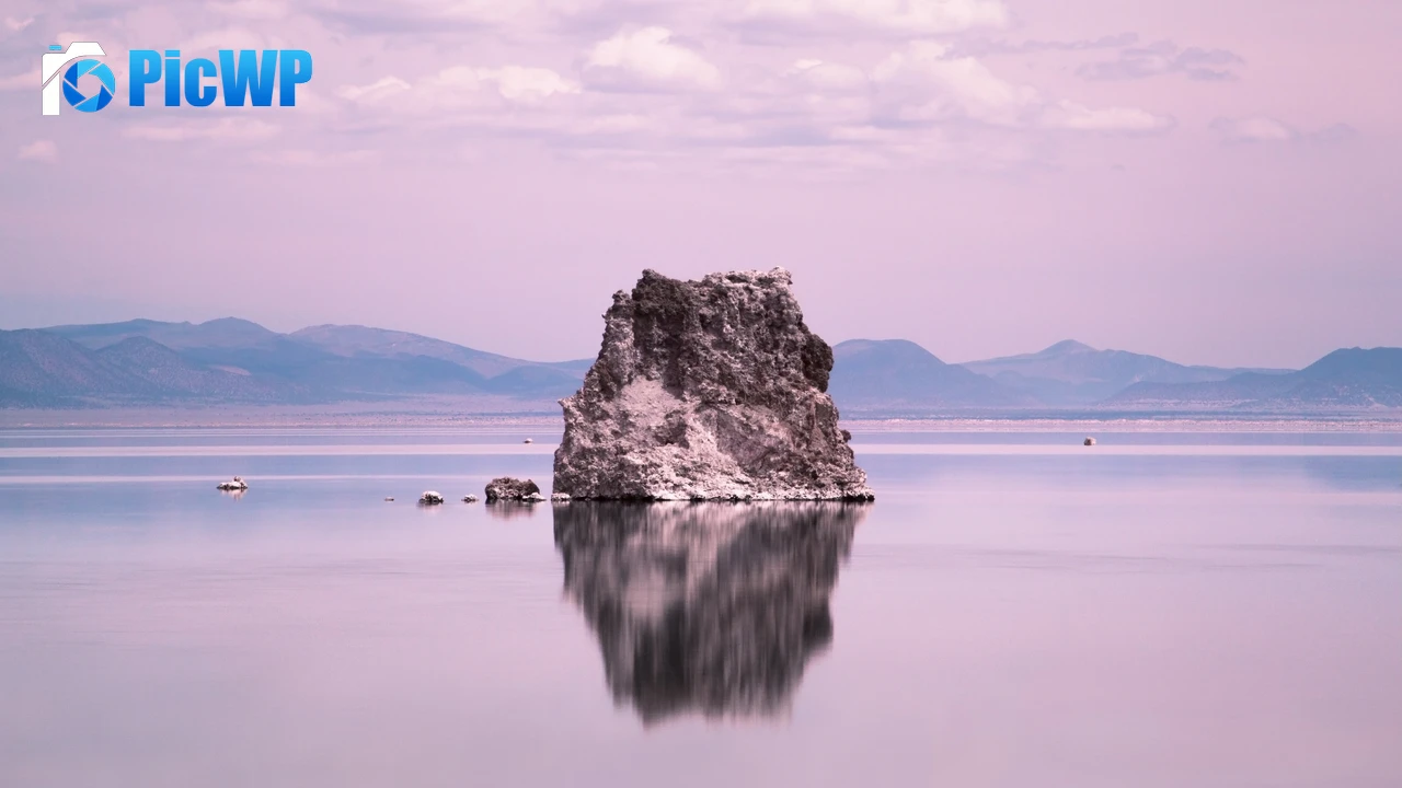 Beach Rock 4K PC Wallpaper