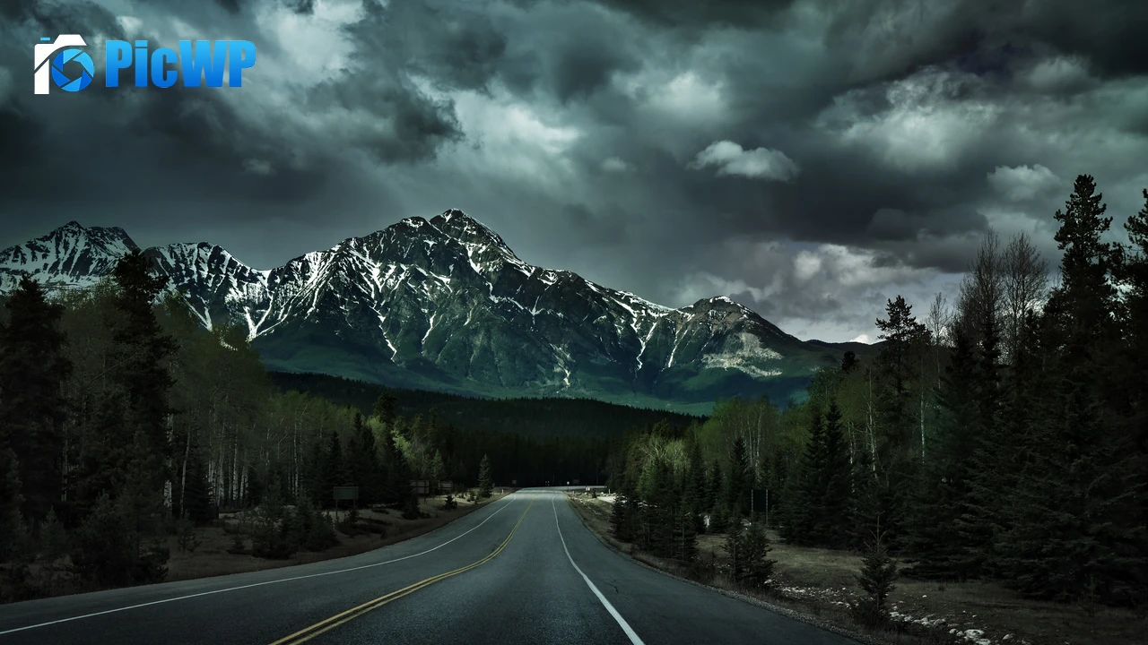 Endless Road Canadian Rockies 4K PC Wallpaper