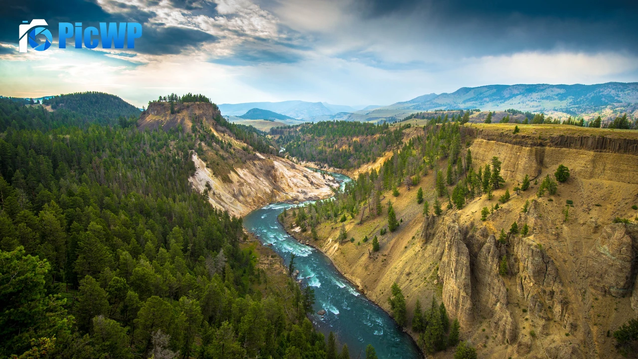 Yellowstone National Park USA 4K PC Wallpaper