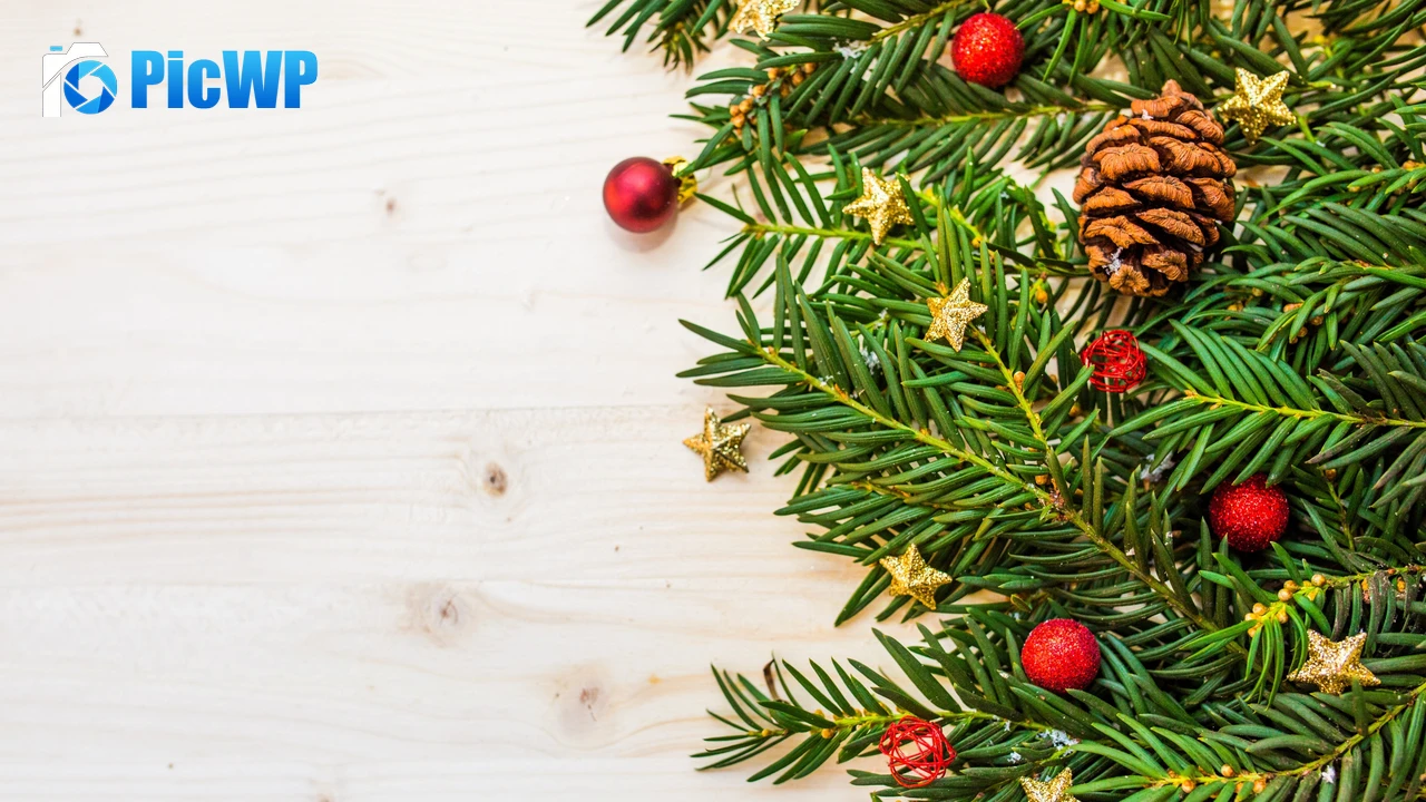 Christmas decoration Pine branches 4K PC Wallpaper