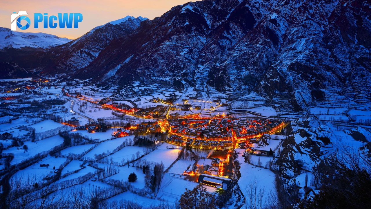 Spanish village Benasque 4K PC Wallpaper