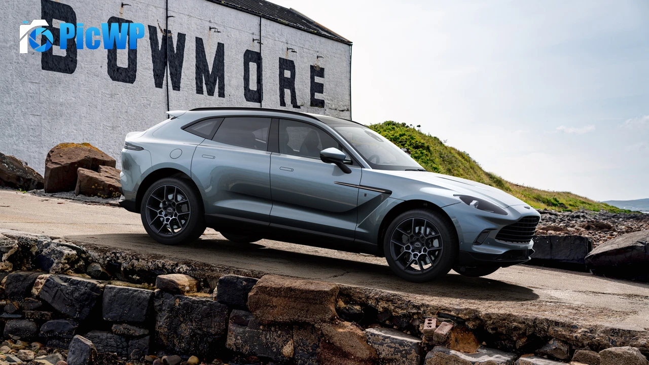 Aston Martin DBX Bowmore Edition Q by Aston Martin 4K PC Wallpaper