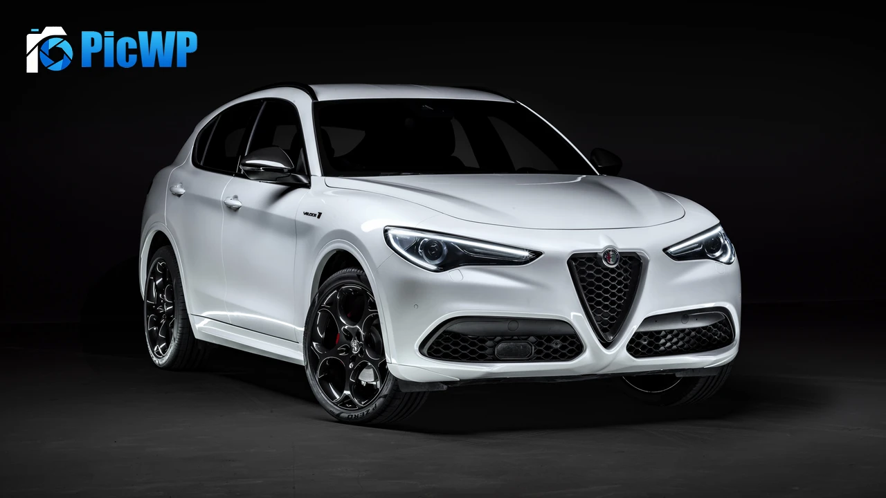 Alfa Romeo Stelvio Veloce Ti Dark background 4K PC Wallpaper