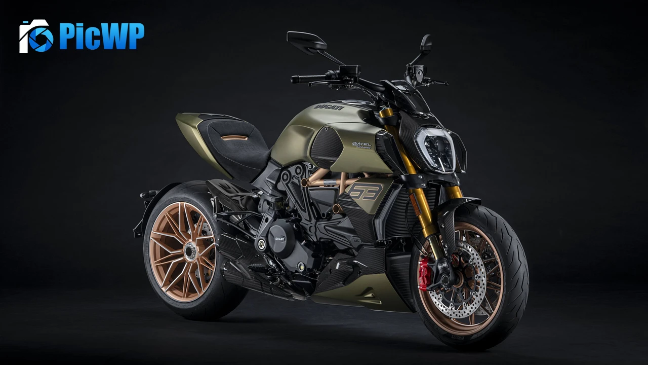 Ducati Diavel 1260 Lamborghini Dark background 4K PC Wallpaper