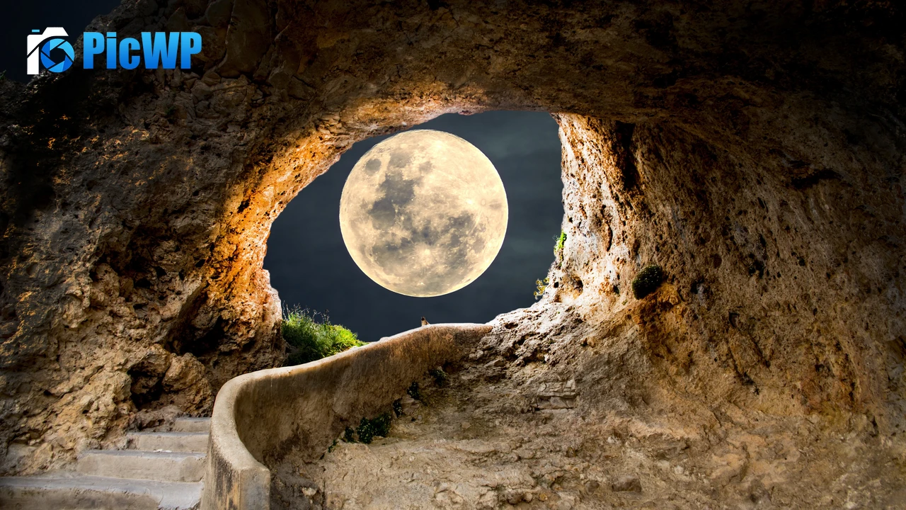 Full moon Cave 4K PC Wallpaper
