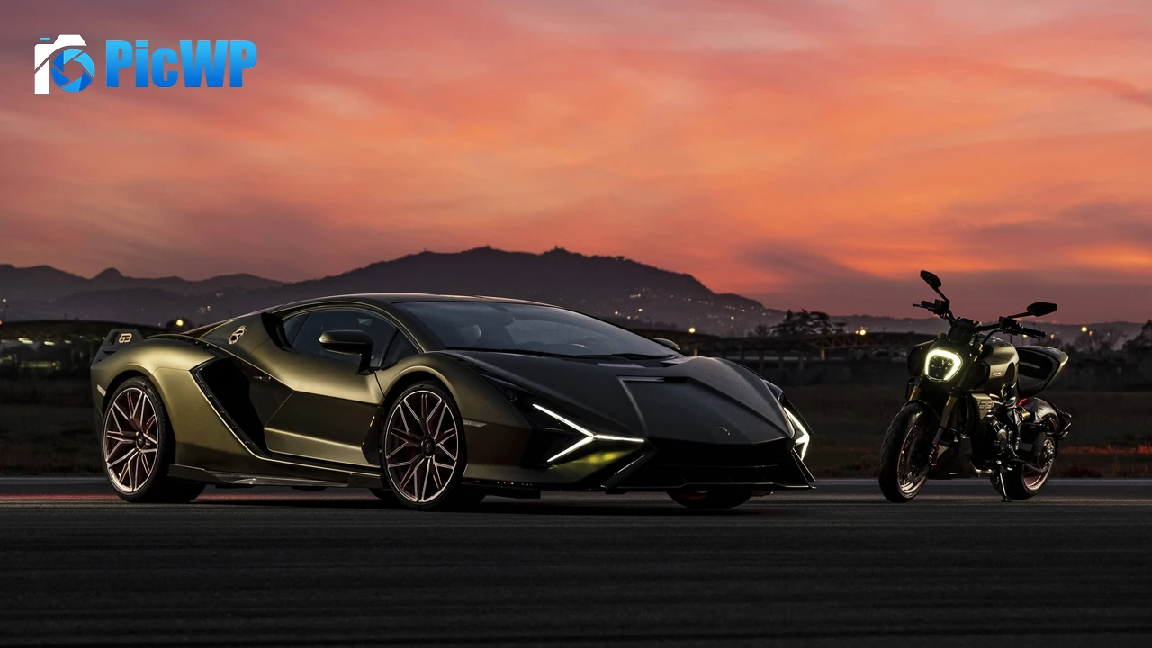 Lamborghini Sián FKP 37 & Ducati Diavel 1260 4K PC Wallpaper