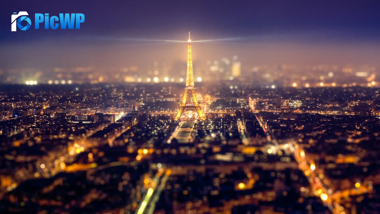 Eiffel Tower Cityscape 4K PC Wallpaper