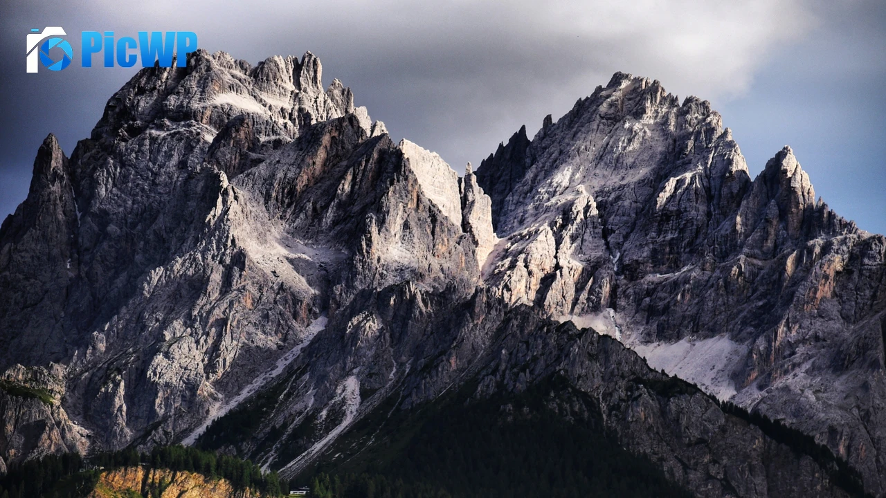 Dolomites Mountain range 4K PC Wallpaper