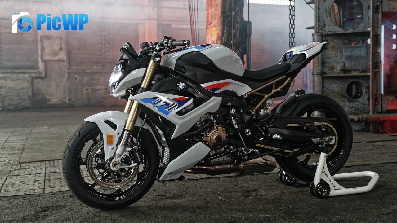 BMW S1000R Sports bikes 4K PC Wallpaper