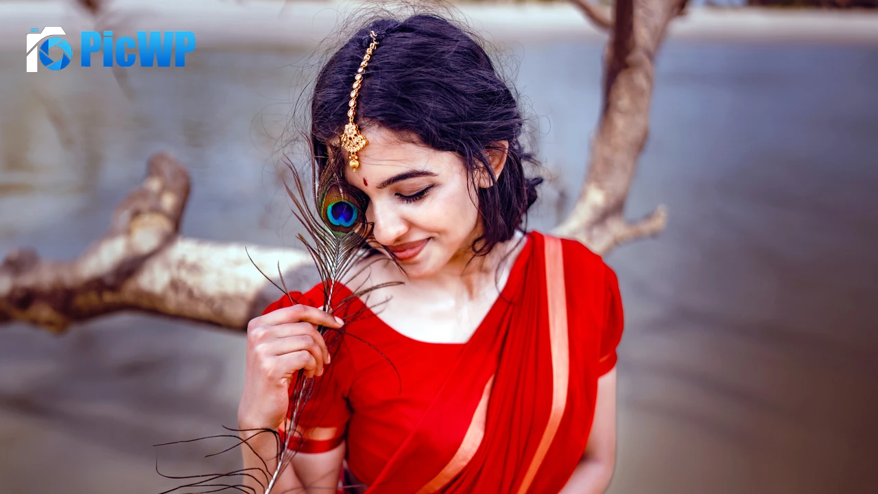 Mamitha Baiju Photoshoot 4K PC Wallpaper