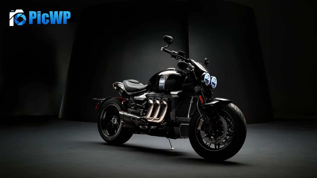 Triumph Rocket 3 TFC Cafe racer 4K PC Wallpaper