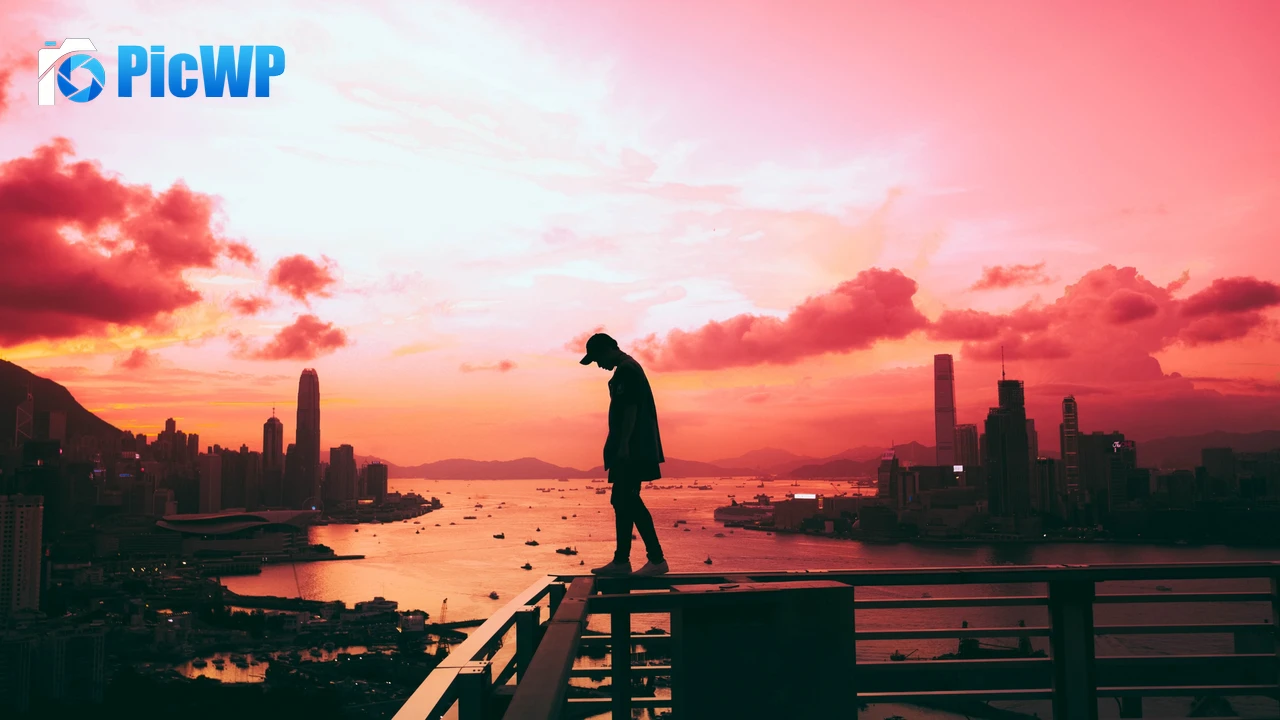 Alone Silhouette 4K PC Wallpaper