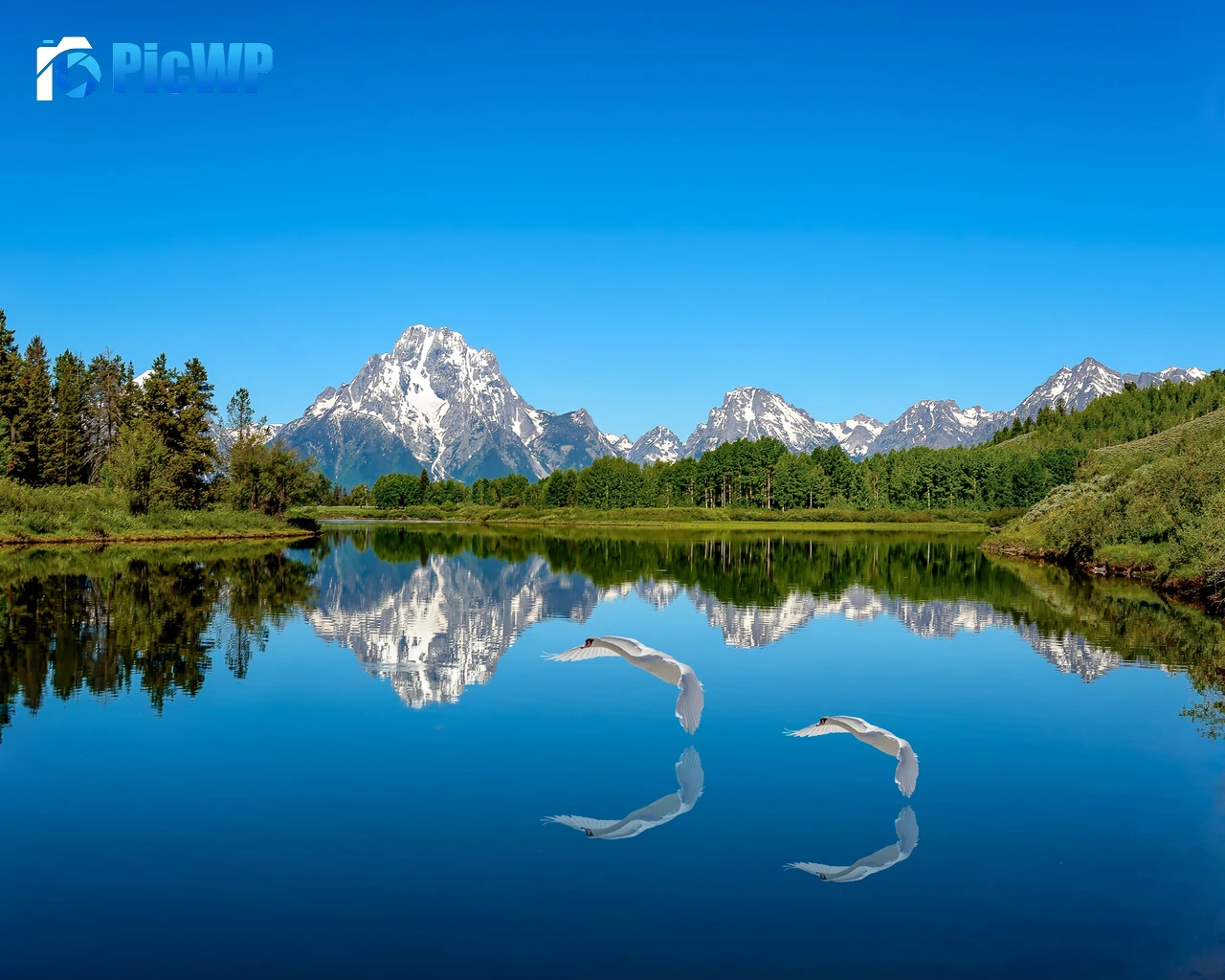 Lake Blue aesthetic 4K PC Wallpaper