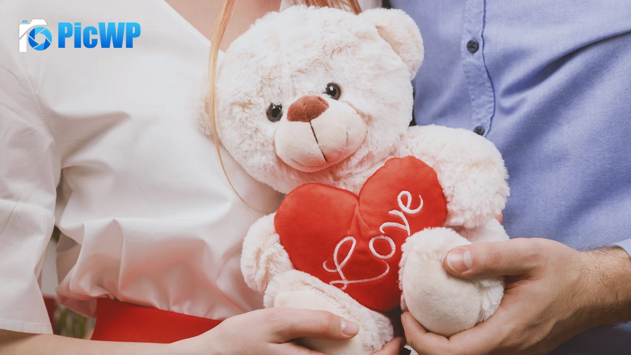 Teddy bear Couple 4K PC Wallpaper
