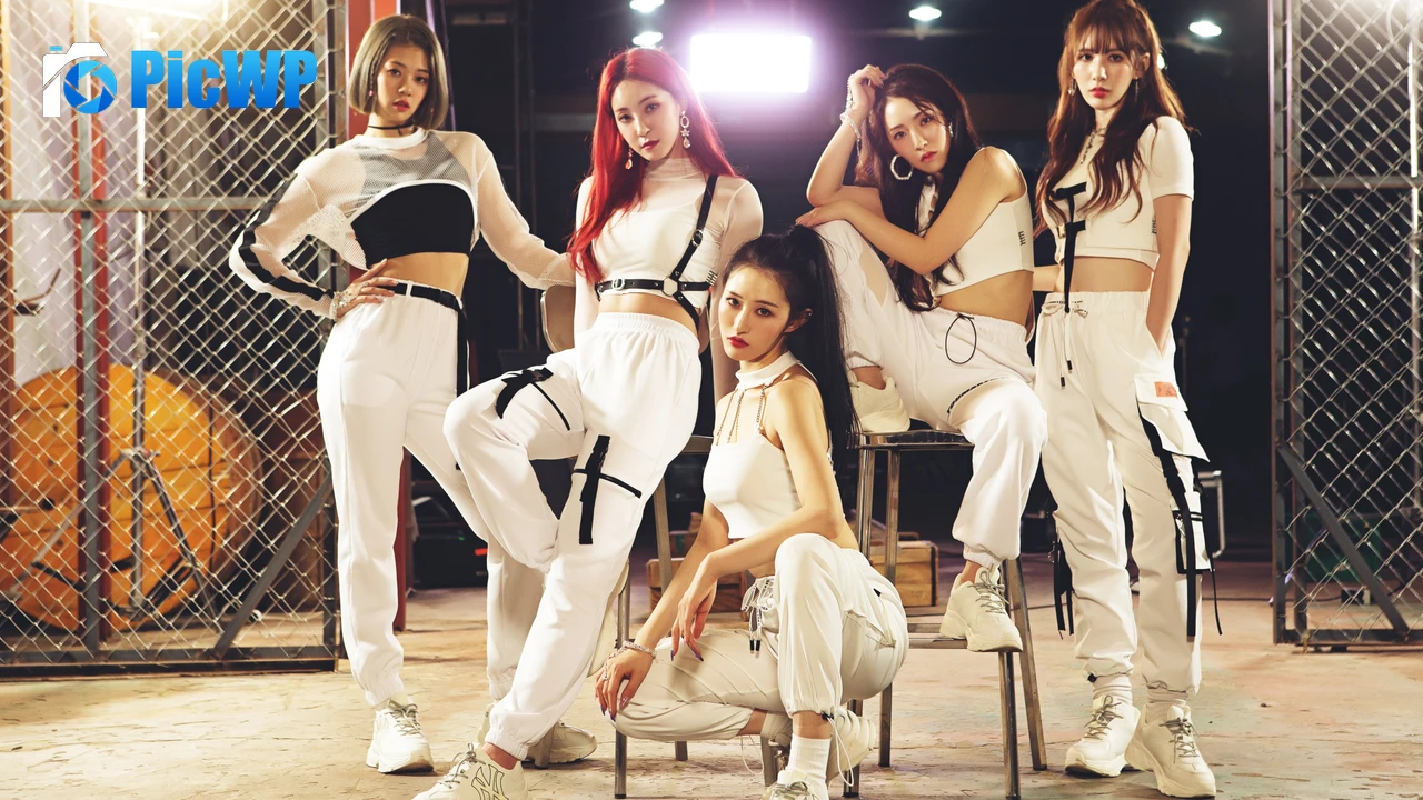 Blastar K-Pop singer 4K PC Wallpaper