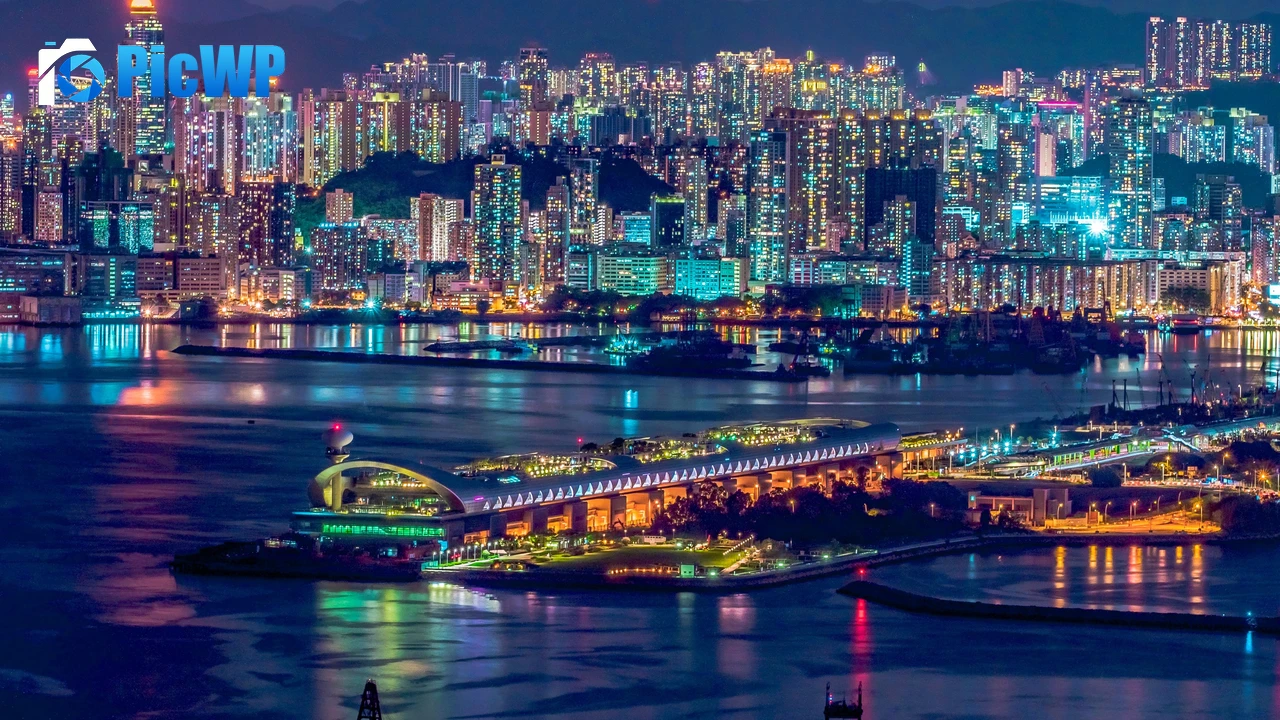 Hong Kong City Aesthetic 4K PC Wallpaper