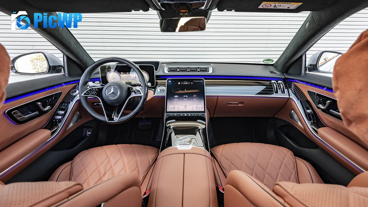 Mercedes-Benz S 400 d 4MATIC Interior 4K PC Wallpaper
