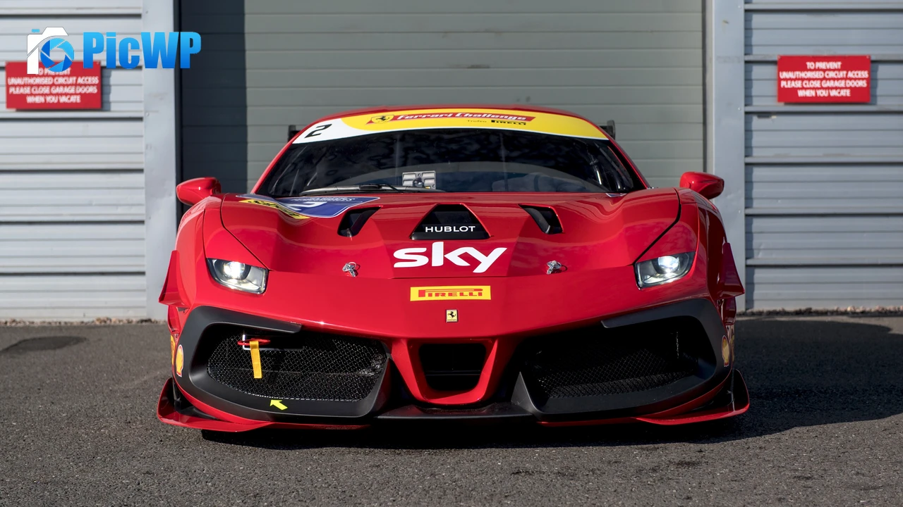 Ferrari 488 Challenge Evo 2020 4K PC Wallpaper