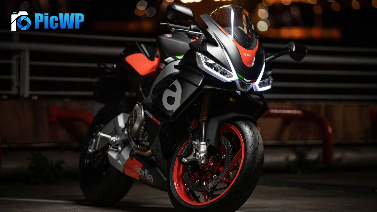 Aprilia RS 660 Sports bike 4K PC Wallpaper