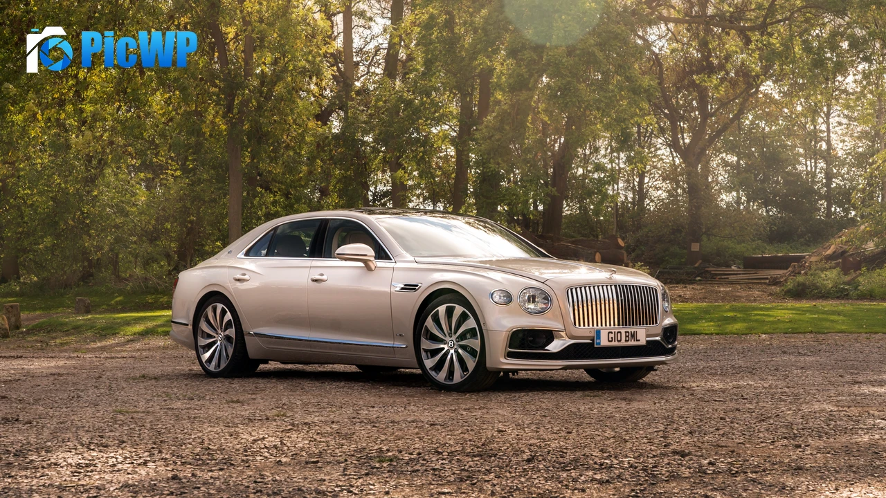Bentley Flying Spur First Edition 2020 4K PC Wallpaper