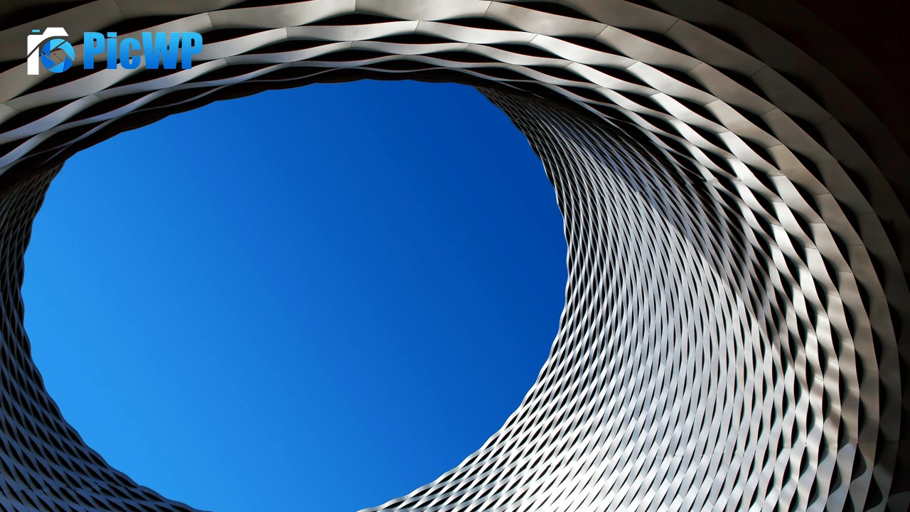 Steel Eye Modern architecture 4K PC Wallpaper