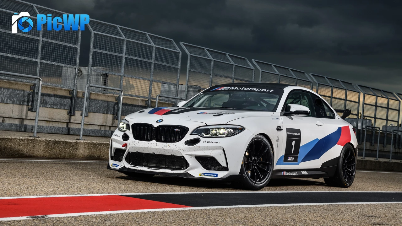 BMW M2 CS Racing 4K PC Wallpaper