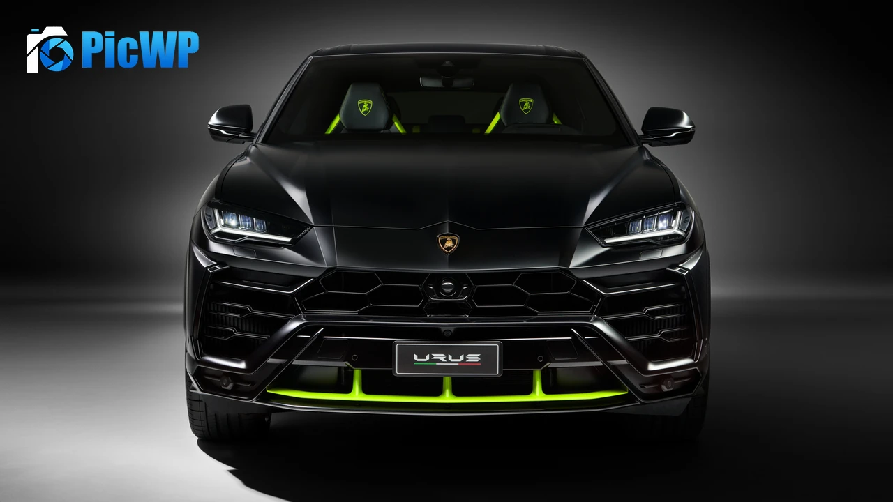 Lamborghini Urus Graphite Capsule 4K PC Wallpaper
