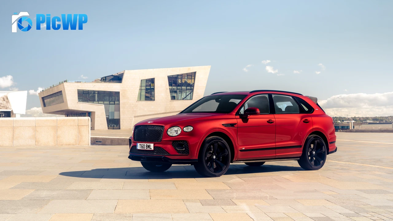 Bentley Bentayga V8 First Edition 4K PC Wallpaper