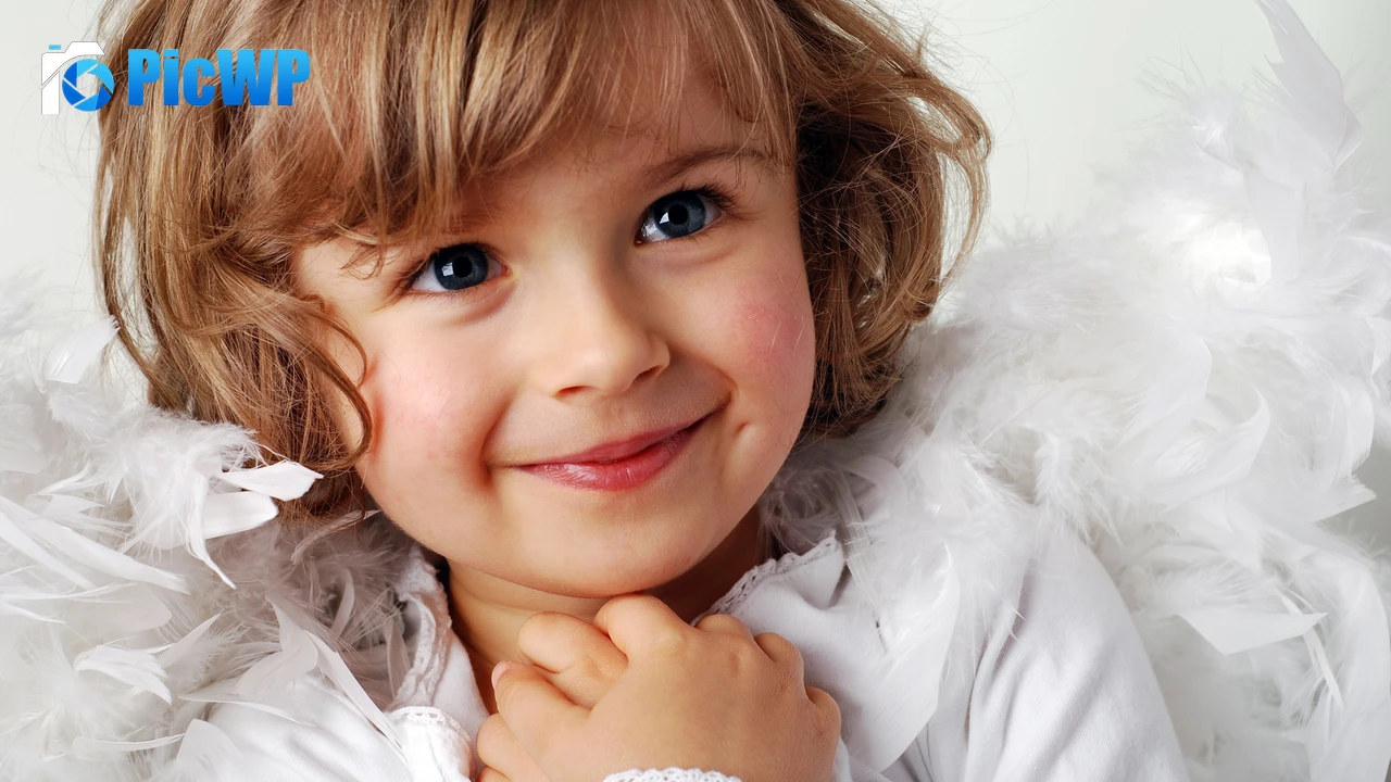 Cute Girl Smiling girl 4K PC Wallpaper