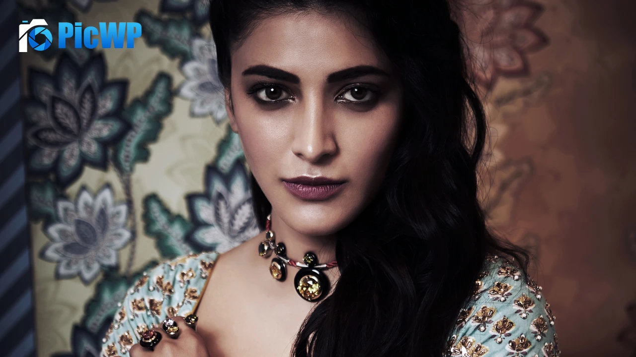 Shruti Haasan Indian actress 4K PC Wallpaper