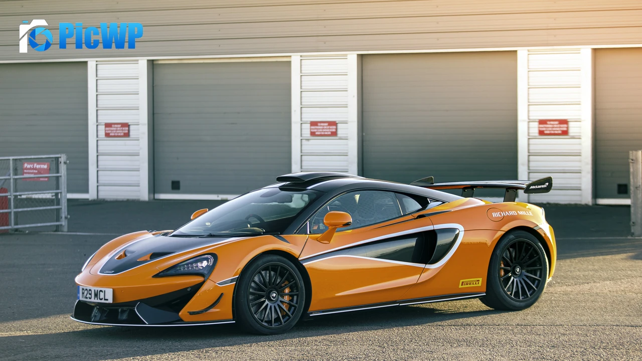 McLaren 620R 2020 4K PC Wallpaper