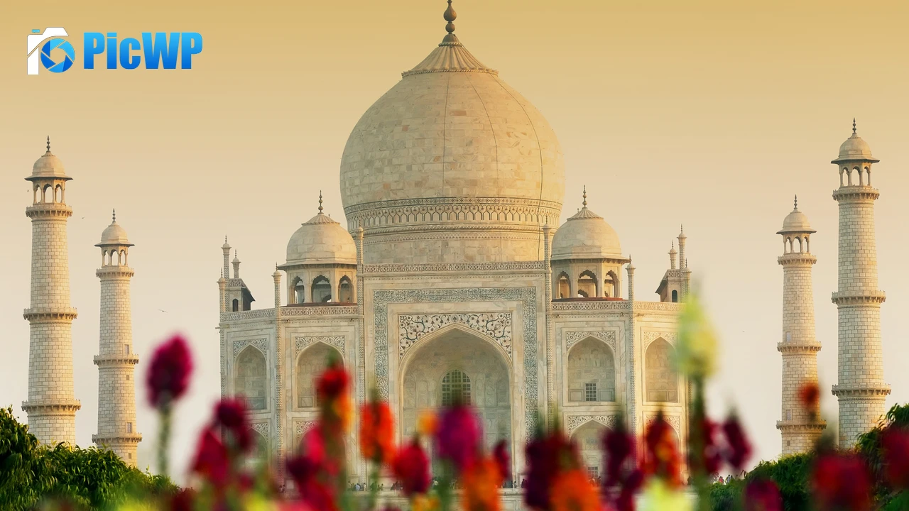 Taj Mahal Agra 4K PC Wallpaper