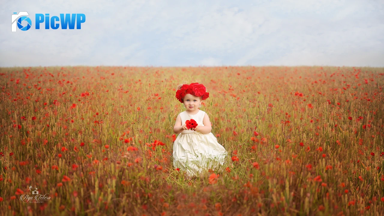 Cute Girl Red flowers 4K PC Wallpaper