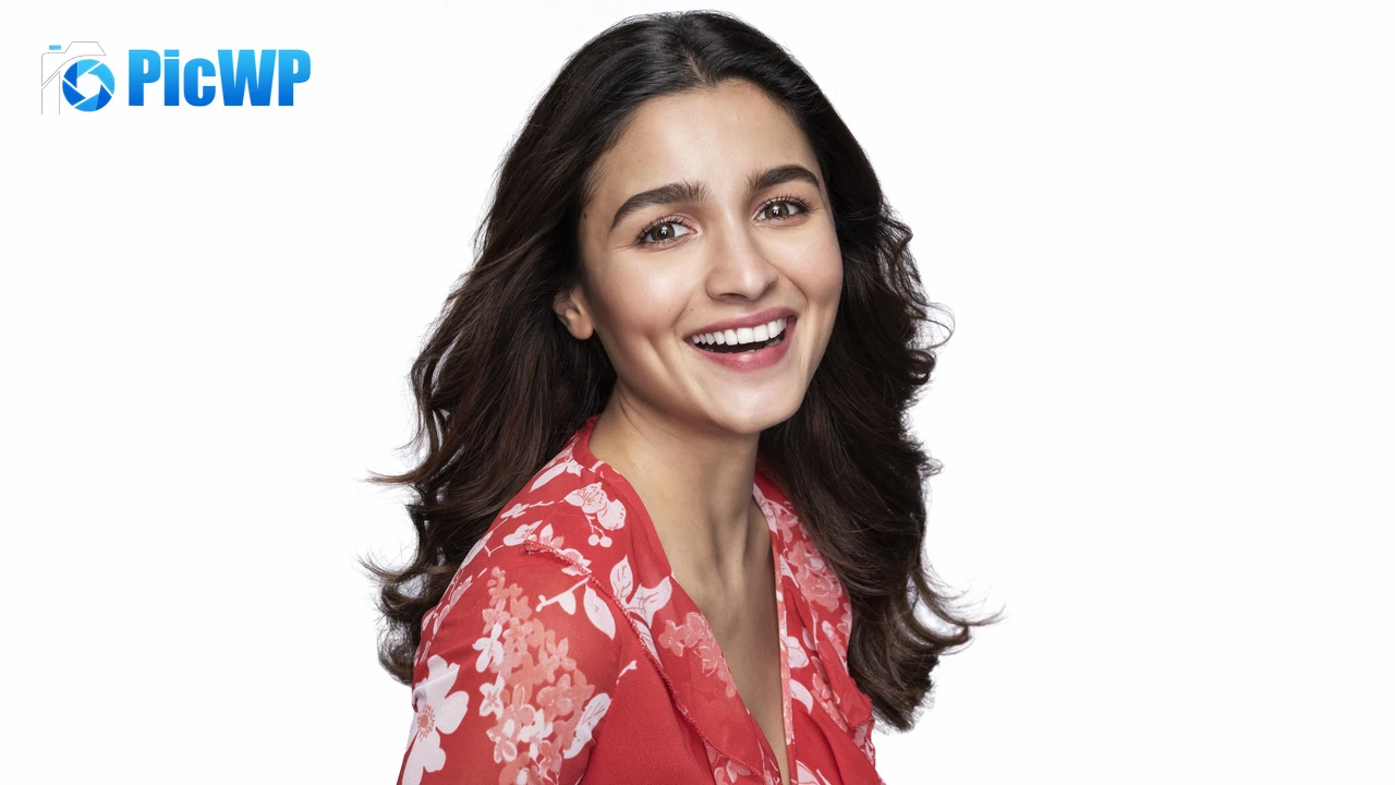 Alia Bhatt 4K PC Wallpaper