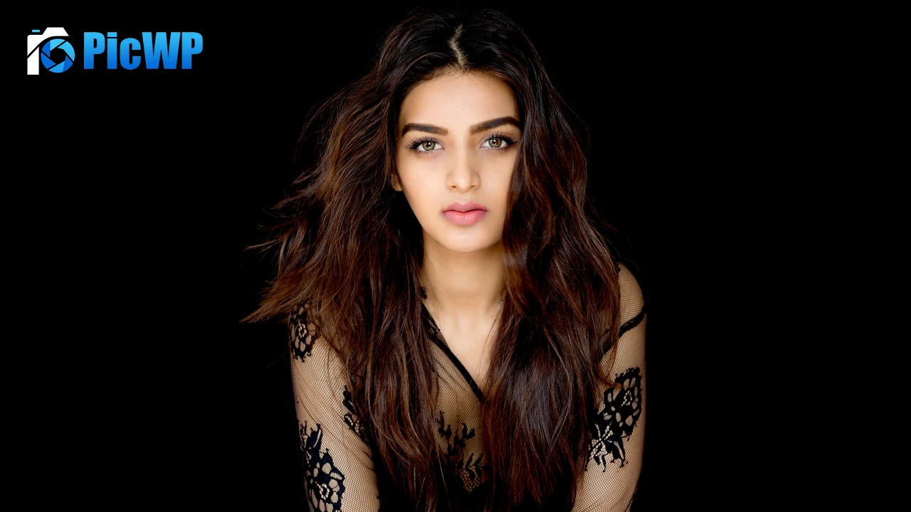 Nidhhi Agerwal Indian actress 4K PC Wallpaper