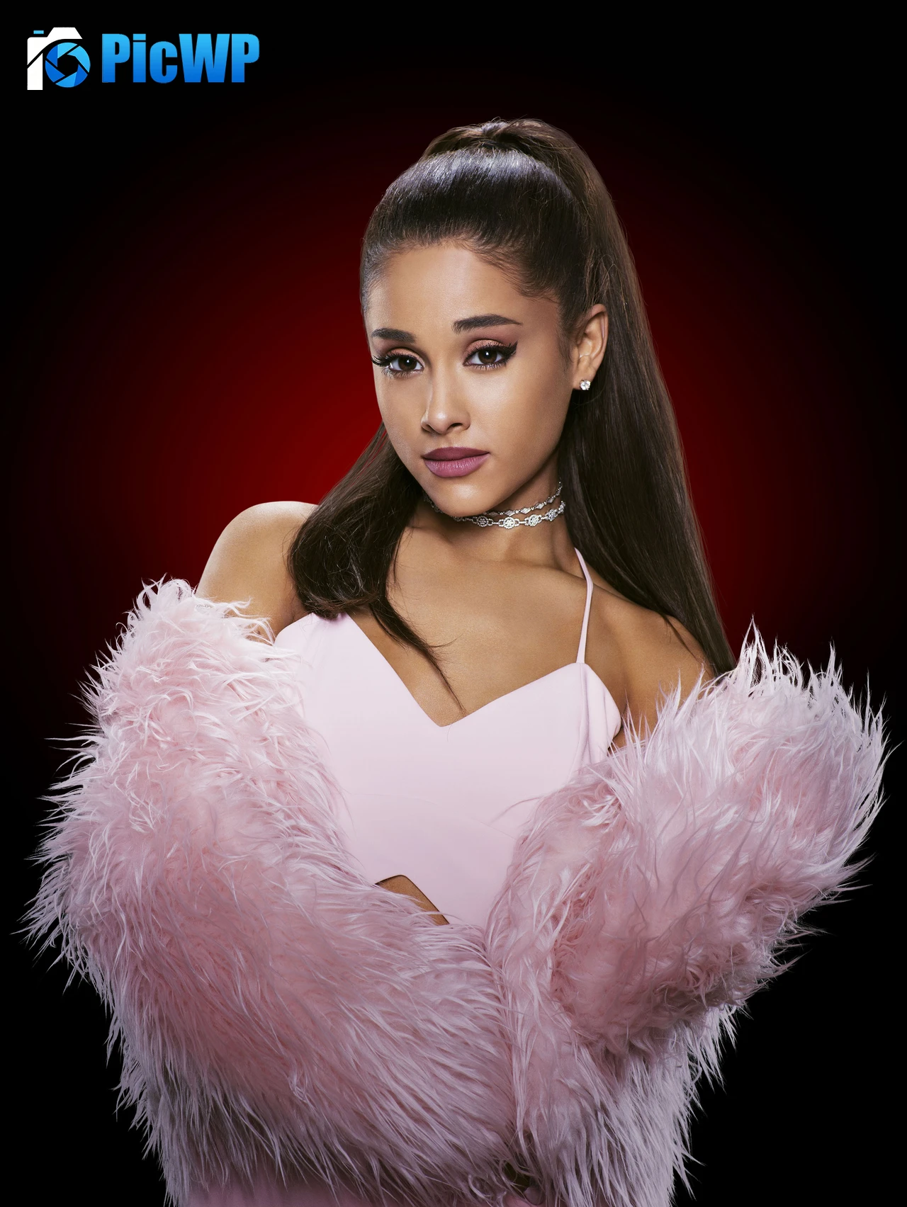 Ariana Grande American singer 4K Mobile Wallpaper