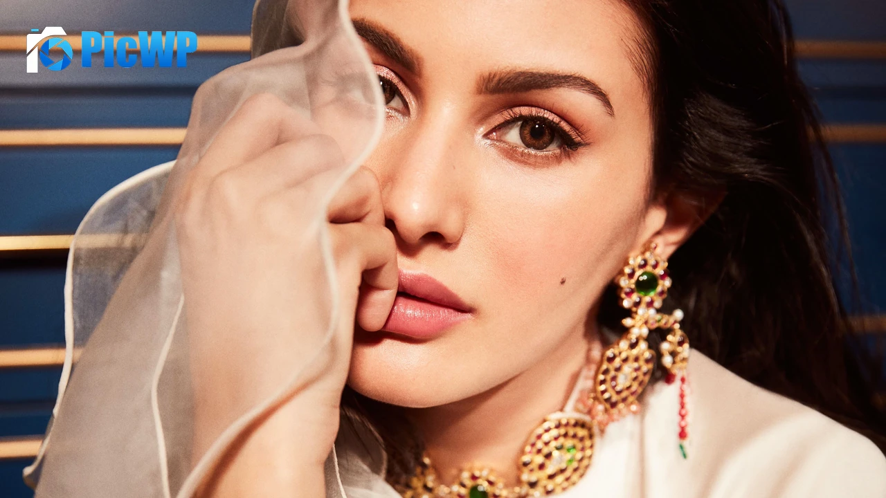 Amyra Dastur Portrait 4K PC Wallpaper