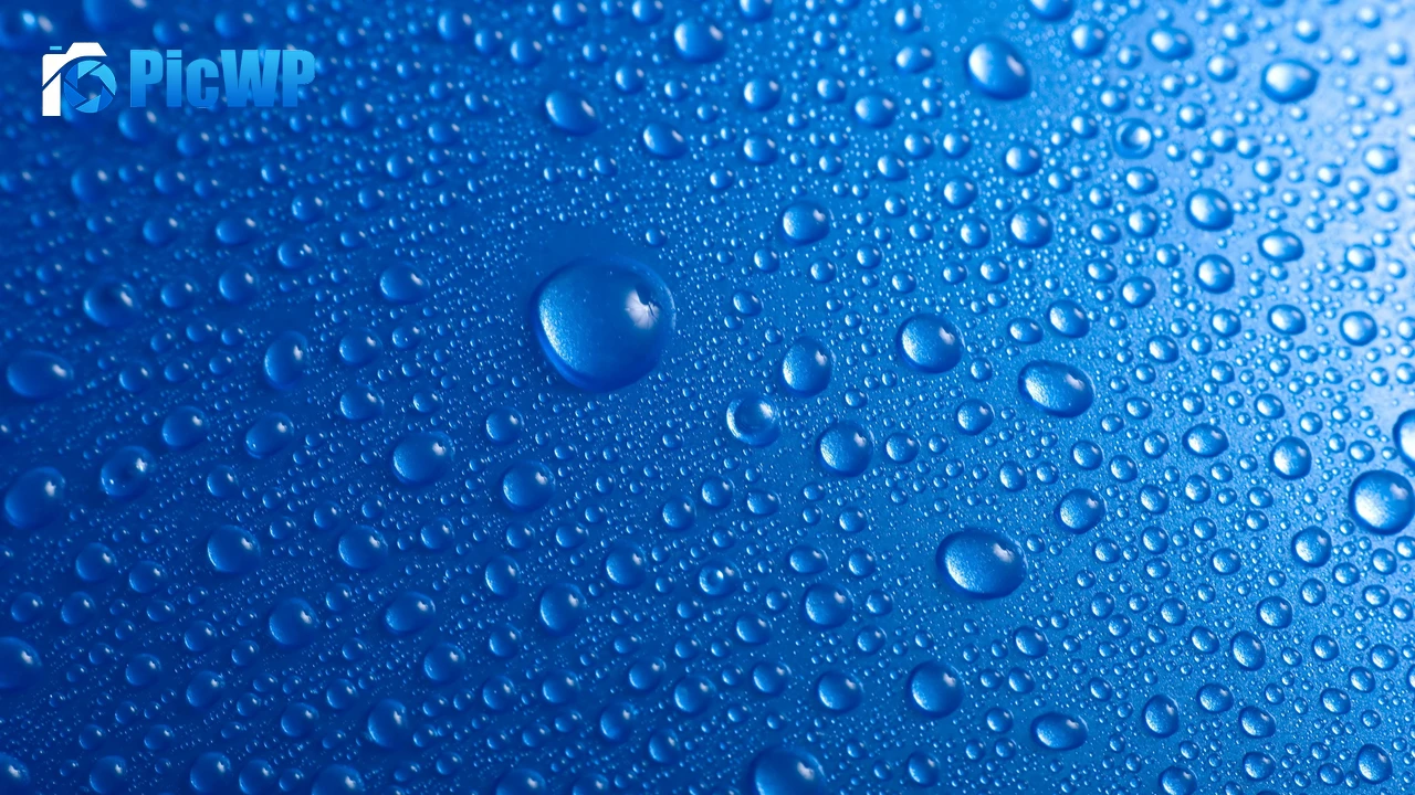 Droplets Blue background 4K PC Wallpaper